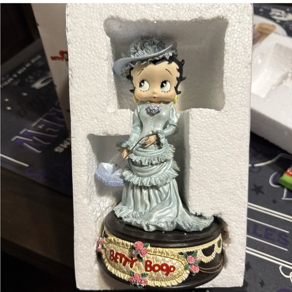 1998 Betty Boop Victorian Series Musical Figurine Vintage 1998 Limited Edition - Picture 3 of 12